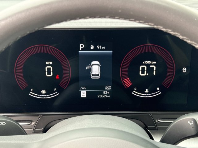 Used 2025 Hyundai Kona SEL FWD image 26