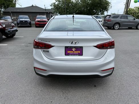 Used 2021 Hyundai Accent SE image 6