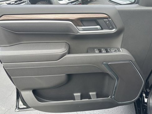 New 2026 Chevrolet Silverado 1500 LT image 16