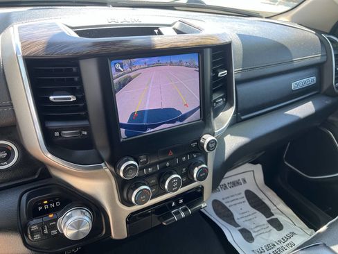 Used 2019 RAM 1500 Laramie image 32