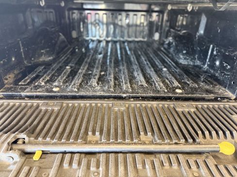 Used 2012 Ford F150 Lariat w/ Lariat Chrome Pkg image 35