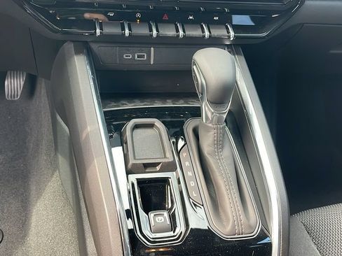 New 2026 GMC Canyon Elevation w/ Convenience Package RWD image 21