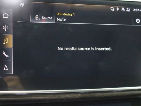 Used 2022 Audi Q8 Premium Plus w/ Premium Plus Package AWD/4WD image 22