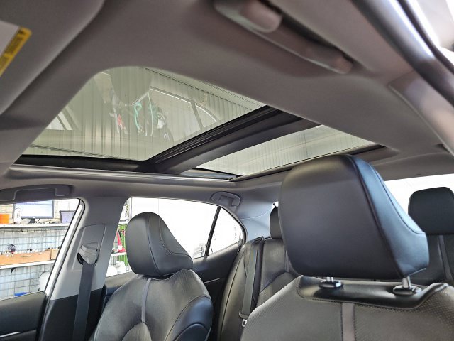 Certified 2023 Toyota Camry XLE w/ Navigation Package FWD image 29