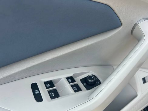 New 2026 Volkswagen Jetta SE FWD image 48