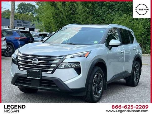 Certified 2024 Nissan Rogue SV w/ SV Premium Package AWD/4WD image 4