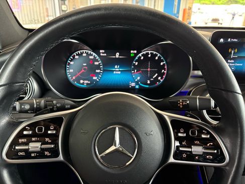 Used 2021 Mercedes-Benz GLC 300 w/ Premium Package image 15