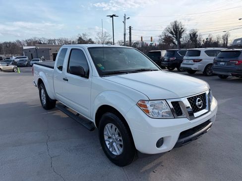 Used 2017 Nissan Frontier SV image 47