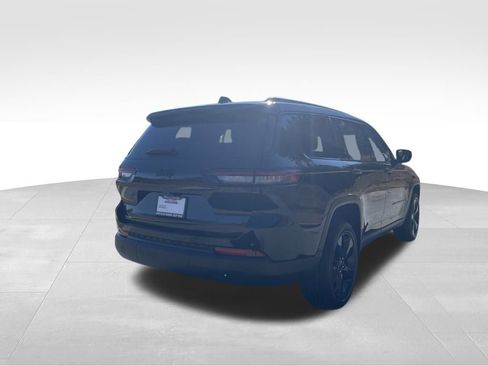New 2025 Jeep Grand Cherokee L Altitude RWD image 5