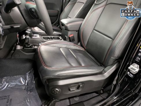 Used 2024 Jeep Gladiator Rubicon w/ Convenience Group image 11