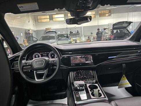 New 2025 Audi Q7 3.0T Premium Plus image 30