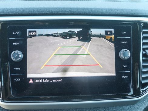 Used 2022 Volkswagen Atlas Cross Sport SE image 26