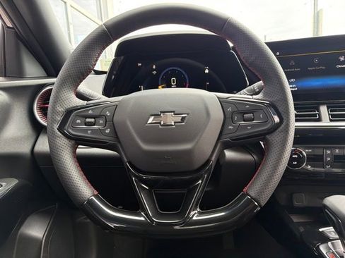 New 2026 Chevrolet Trax RS w/ Sunroof Package FWD image 17