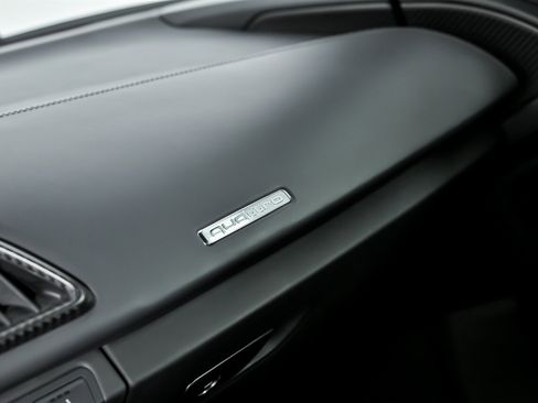 Used 2017 Audi R8 V10 image 41