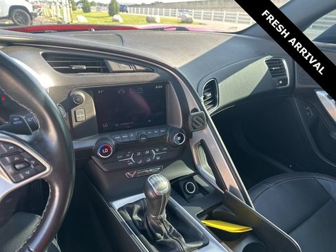 Used 2015 Chevrolet Corvette Stingray Coupe RWD image 13