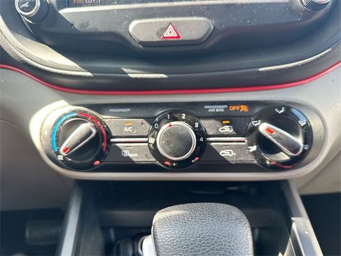 Used 2022 Kia Soul LX image 42