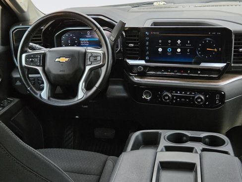 Used 2024 Chevrolet Silverado 1500 LT AWD/4WD image 13