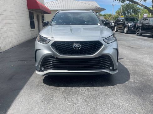 Used 2025 Toyota Highlander XSE AWD/4WD image 8