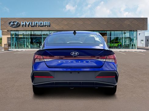 Used 2026 Hyundai Elantra Sport FWD image 6