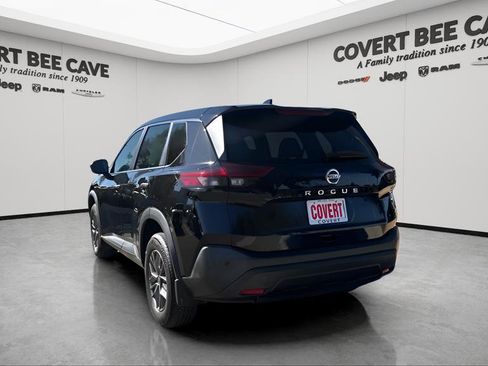 Used 2021 Nissan Rogue S image 7