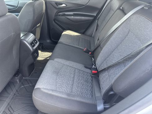 Used 2022 Chevrolet Equinox LT FWD image 11