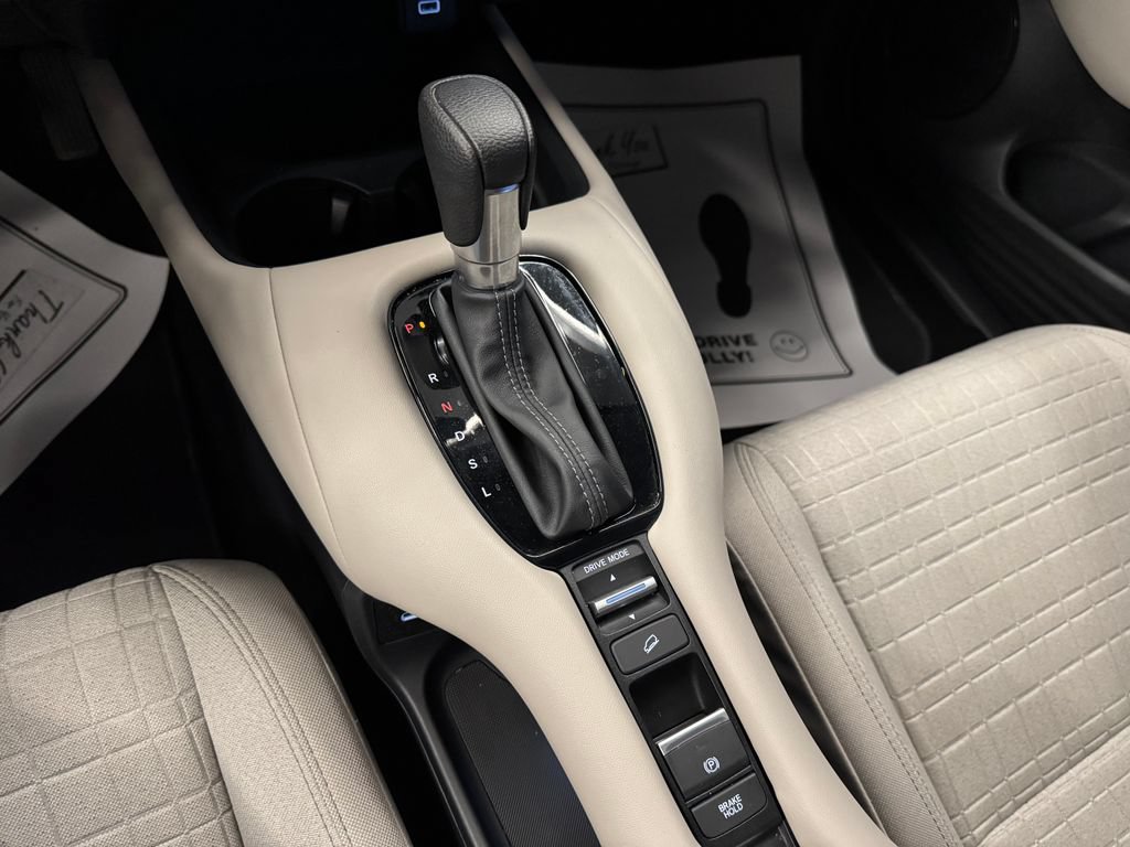 Used 2025 Honda HR-V LX image 16