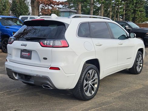 Used 2019 Jeep Cherokee Overland w/ Technology Group image 7