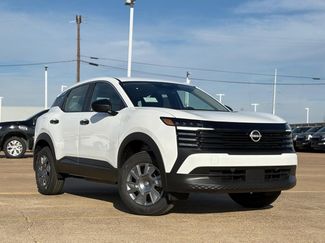 New 2026 Nissan Kicks S video 2