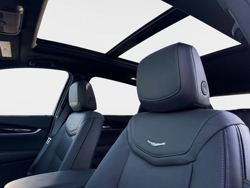 New 2026 Cadillac XT5 Premium Luxury w/ Driver Assist Package AWD/4WD image 18