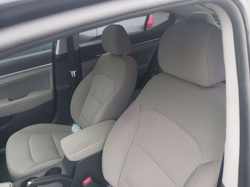 Used 2020 Hyundai Elantra Value Edition FWD image 5