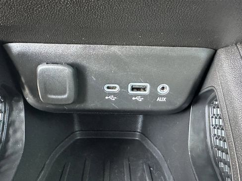 Used 2022 Chevrolet TrailBlazer LT w/ Convenience Package image 31