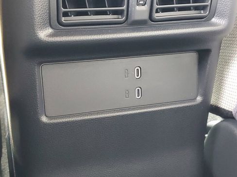 Used 2025 Toyota 4Runner SR5 AWD/4WD image 12