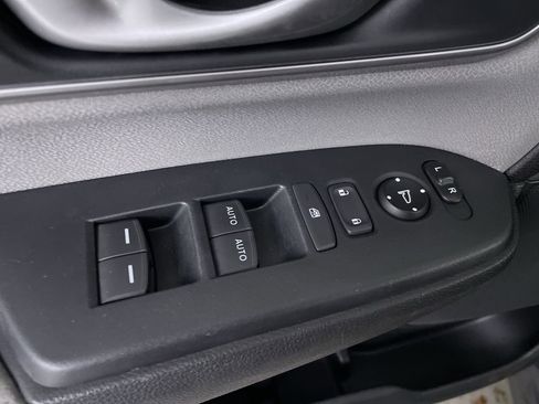 Used 2020 Honda CR-V EX image 11