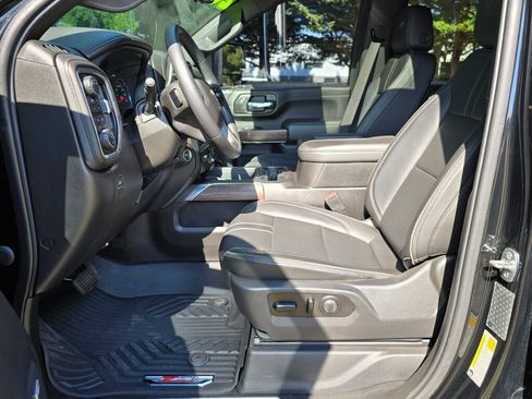 Used 2020 Chevrolet Silverado 3500 High Country w/ Z71 Off-Road Package image 21