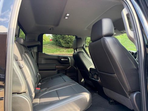 Used 2021 GMC Sierra 1500 SLT w/ SLT Premium Plus Package AWD/4WD image 10