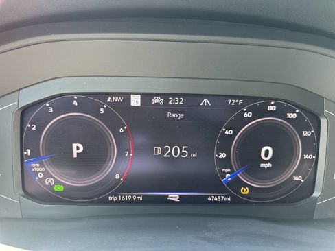 Used 2022 Volkswagen Atlas SEL R-Line AWD/4WD image 19