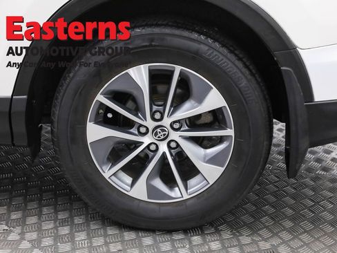 Used 2018 Toyota RAV4 XLE w/ Convenience Package image 33