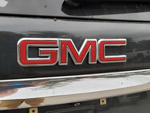 Used 2019 GMC Terrain Denali w/ Advanced Safety Package image 24