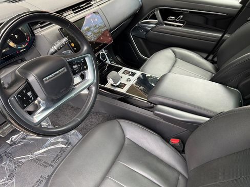 Used 2023 Land Rover Range Rover SE AWD/4WD image 4