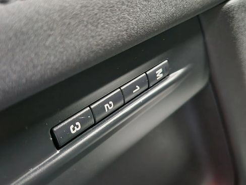 Used 2020 Land Rover Range Rover Evoque SE image 41