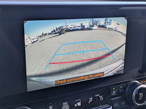 Used 2023 Toyota Highlander Bronze Edition image 25