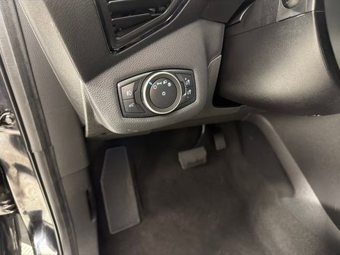 Used 2019 Ford Escape Titanium AWD/4WD image 13