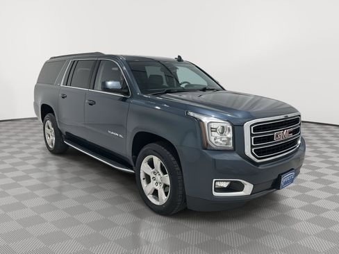 Used 2020 GMC Yukon XL SLT image 7