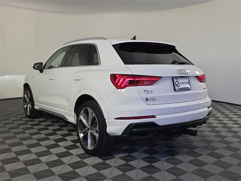 Used 2020 Audi Q3 2.0T Premium Plus w/ Premium Plus Package image 7