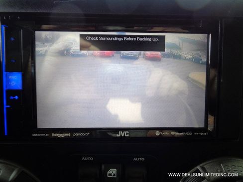 Used 2016 Jeep Wrangler Unlimited Sport image 14