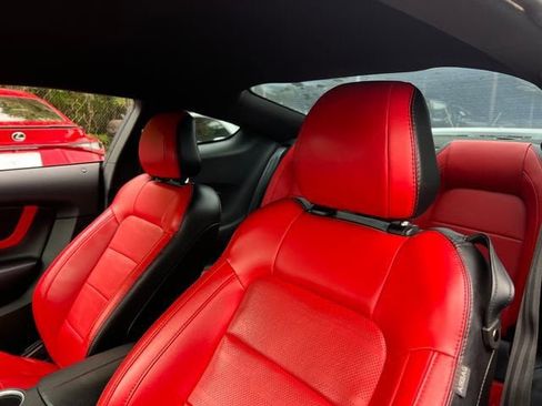 Used 2020 Ford Mustang GT Premium w/ GT Performance Package RWD image 15