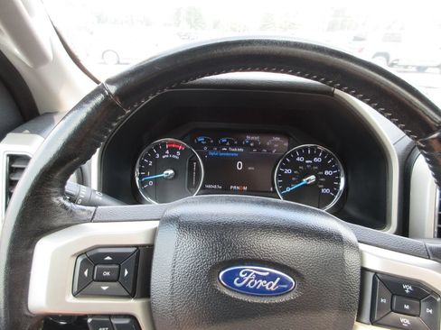 Used 2021 Ford F250 Lariat w/ Lariat Ultimate Package AWD/4WD image 32