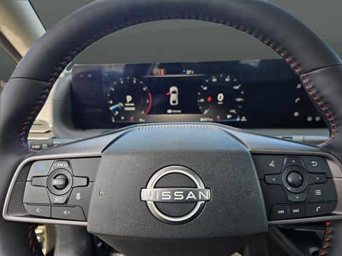 New 2026 Nissan Sentra SR w/ SR Premium Package FWD image 26