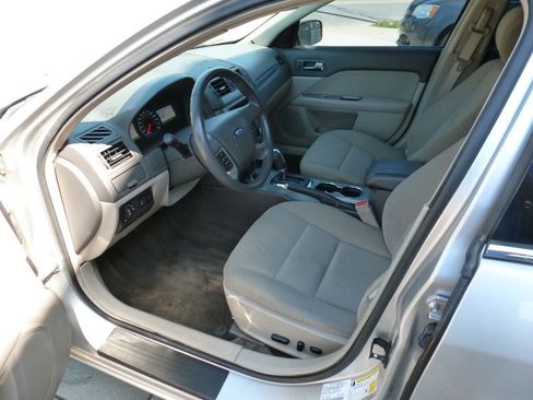 Used 2012 Ford Fusion Hybrid FWD image 9