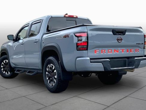 Used 2024 Nissan Frontier PRO-4X w/ Technology Package AWD/4WD image 12